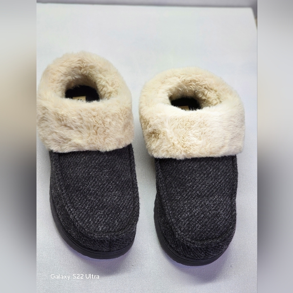 Dearfoams Cream Fur Lined Slippers